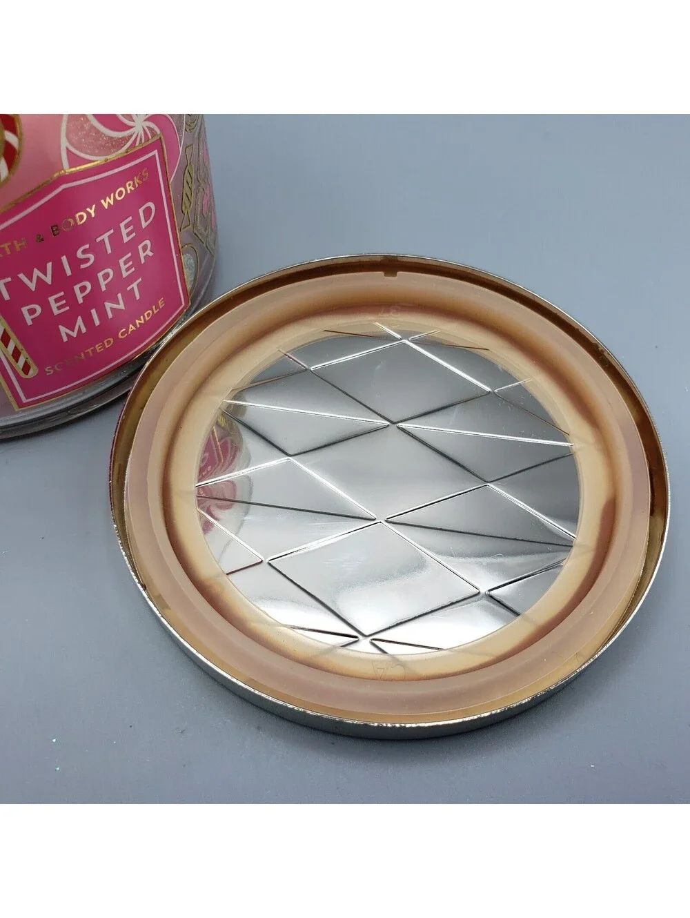 Bath & Body Works Twisted Peppermint 3 Wick 14.5 oz Jar Candle Large Pink New